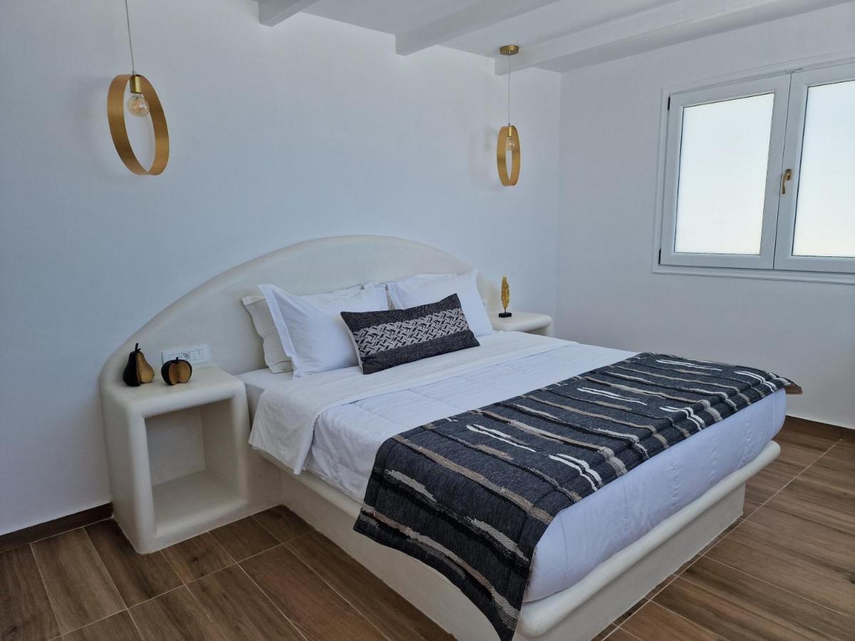 Amerisa Suites & Villa Fira  Eksteriør billede