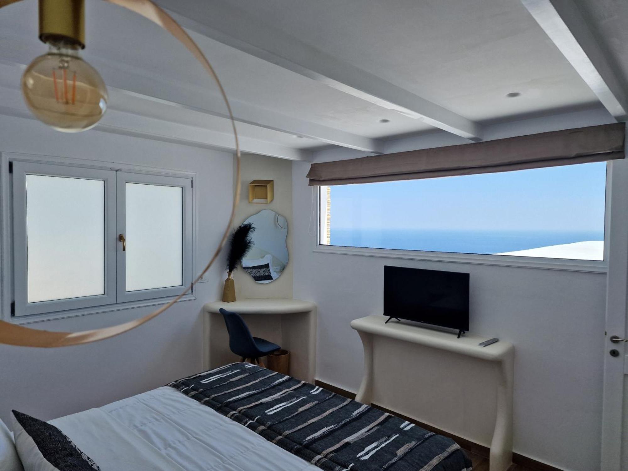 Amerisa Suites & Villa Fira  Eksteriør billede